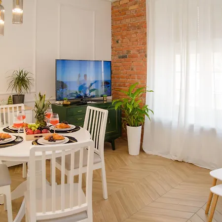 Maya's Flats & 36 - Chlebnicka Old Town Gdansk